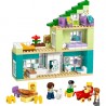 10470 LEGO® DUPLO - Модерна семейна къща 3 в 1 с фигури